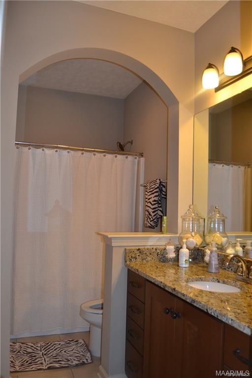 Building Photo - 9624 Gunnison Dr