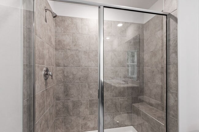 Building Photo - Modern 3-Bedroom Townhome Near Downtown Du...