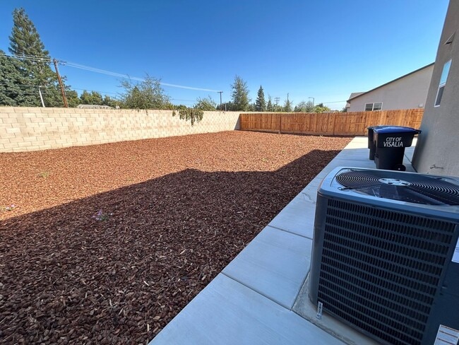 Building Photo - Beautiful Newer 4 Bedroom Home in Aspen-Sequoia Trails with Solar!