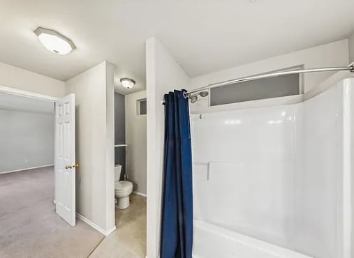 Building Photo - 1340 NW Redwing Dr