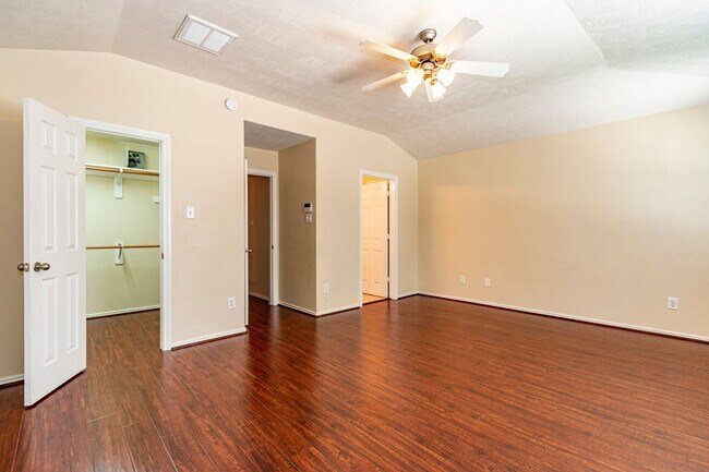 Building Photo - 25227 Boulder Bend Ln