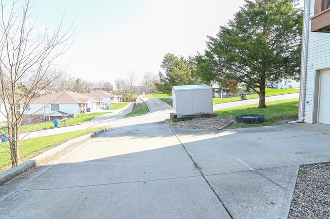 Building Photo - 5204 Deer Ridge