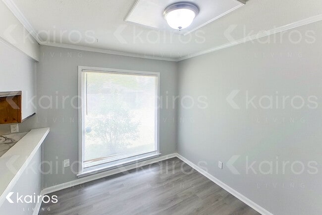 Building Photo - 2657 Old Orchard Ln