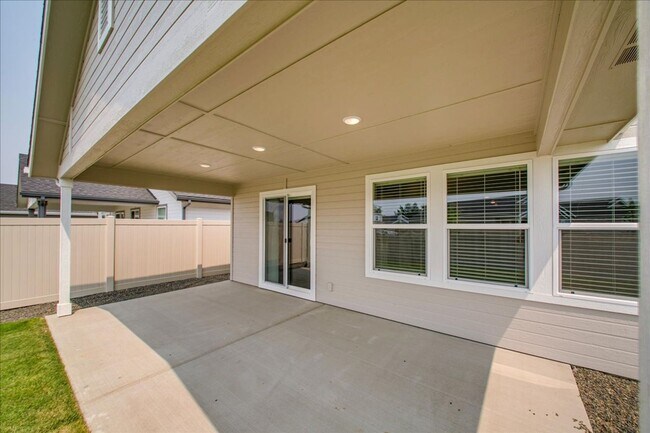 Building Photo - Adorable Nampa Home - Close Access To Ever...
