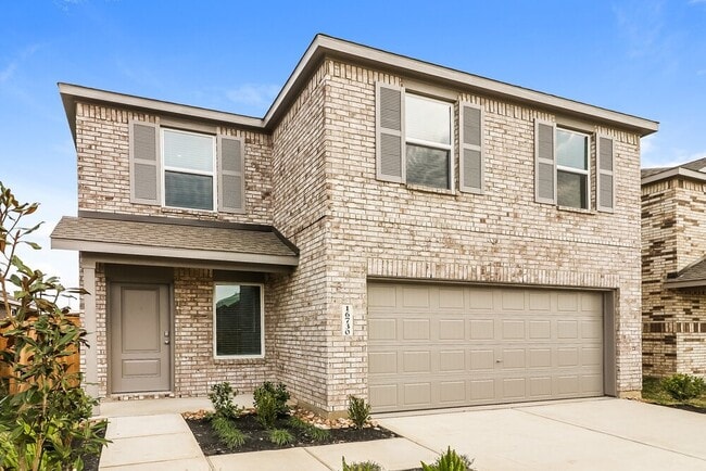 Building Photo - 16730 Old Wagon Wy