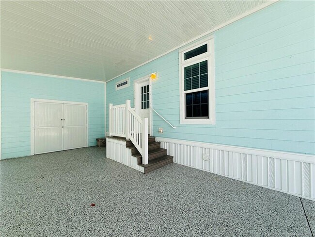 Building Photo - 35 NE Nautical Dr