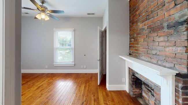 Building Photo - 1644 Forest Ave