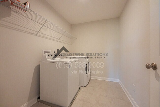 Building Photo - 872 Ashton Pk Wy