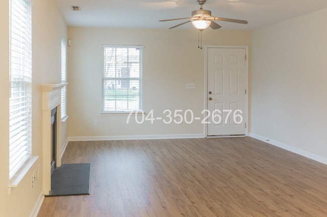 Building Photo - 1941 Pheasant Glen Rd