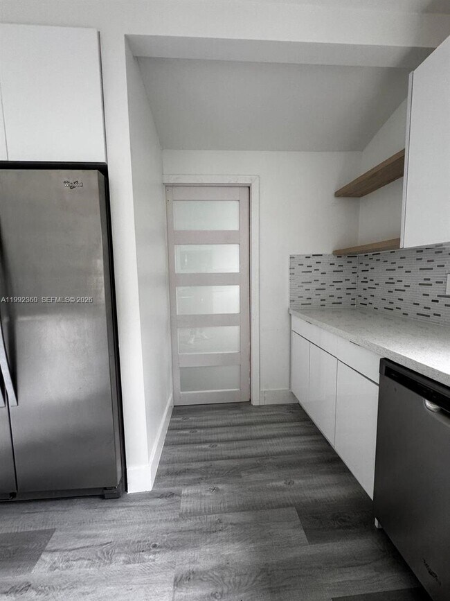 Building Photo - 2160 NW 30th St