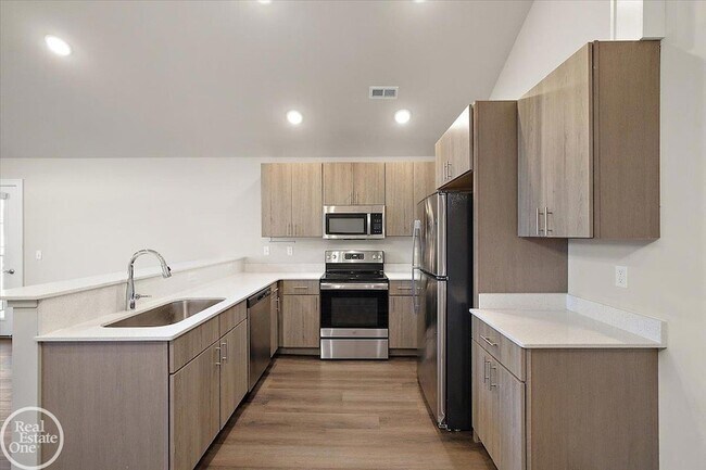 Building Photo - 2676 Barrington Square