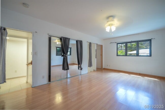 Building Photo - 1 Bd 1 Ba 1Pkg -Palolo - small pet negotia...