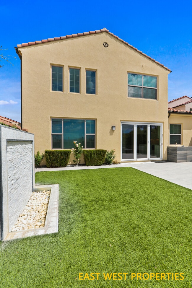 Building Photo - 136 Falcon Rdg