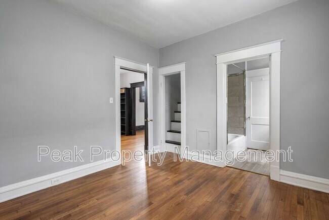 Building Photo - 728 Arnold Ave