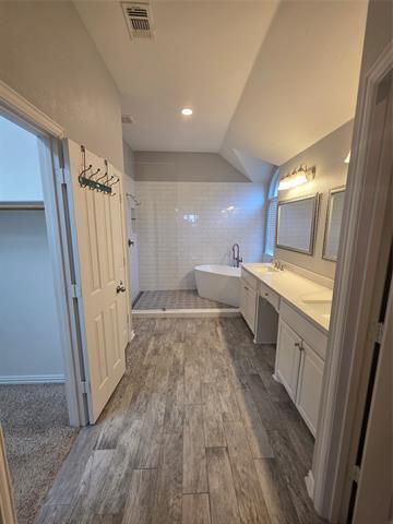 Building Photo - 2717 Cliffwood Dr