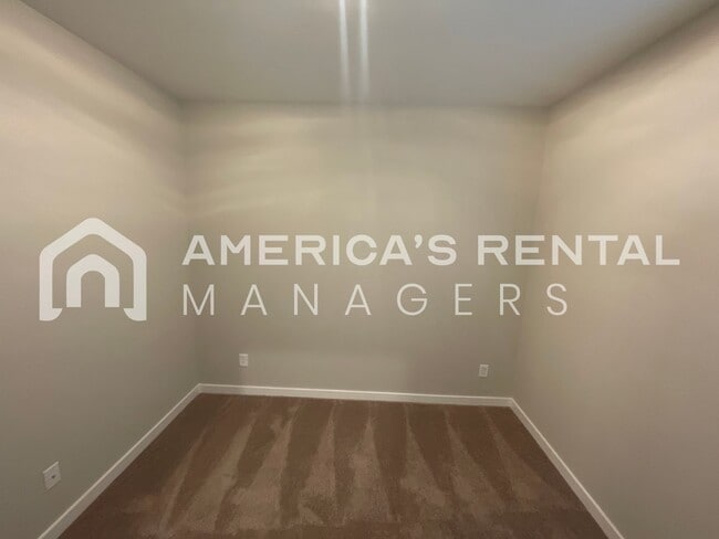 Building Photo - Home for Rent in Oak Grove, AL!!! View with 48 Hours Notice!