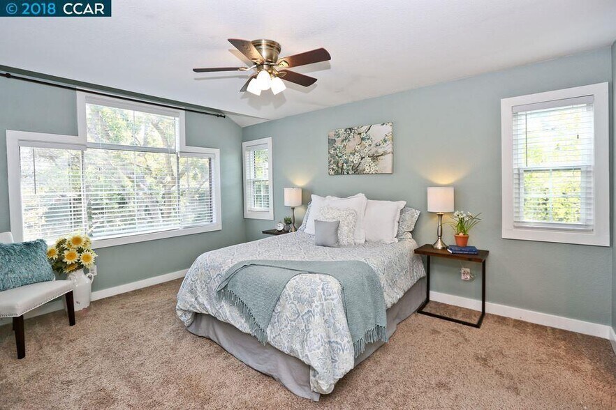 Main master bedroom - 277 Hidden Creek Ct