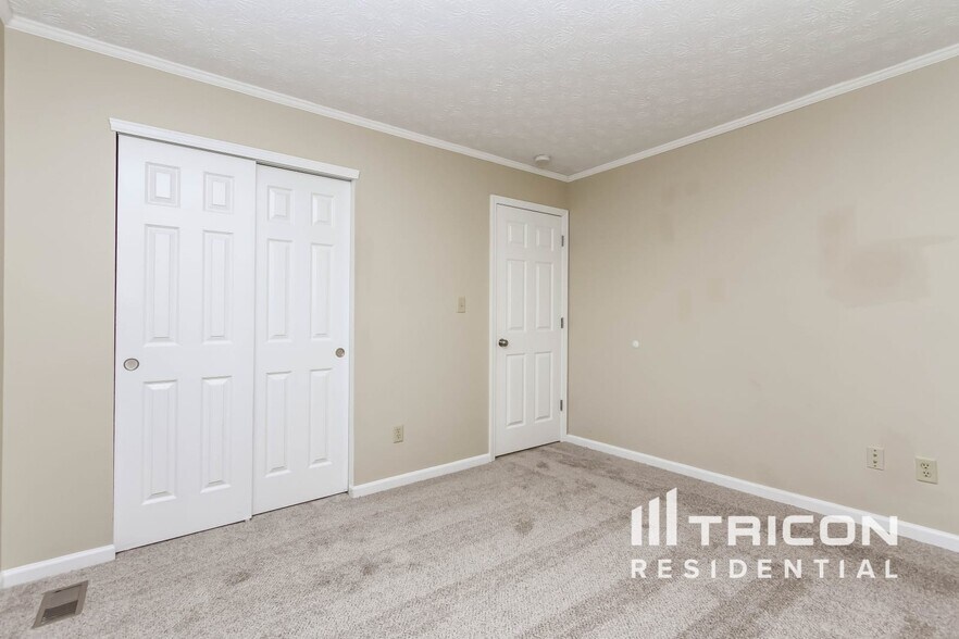 Building Photo - 5006 Aspen Crest Ln