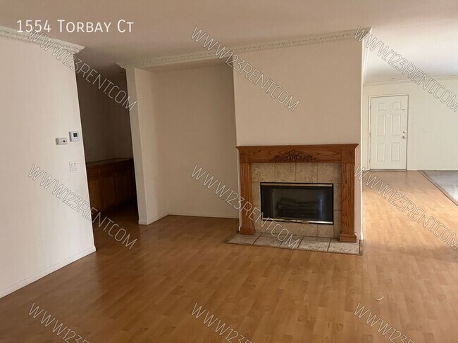 Building Photo - 1554 Torbay Ct