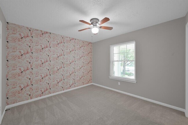 Building Photo - 2811 Crossvine Cir