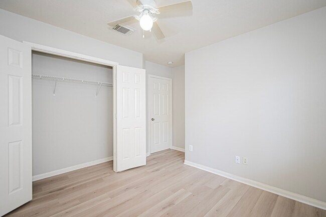 Building Photo - 3111 Myrtle Ranch Dr