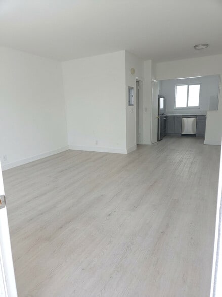 Building Photo - 6844 Abbott Ave