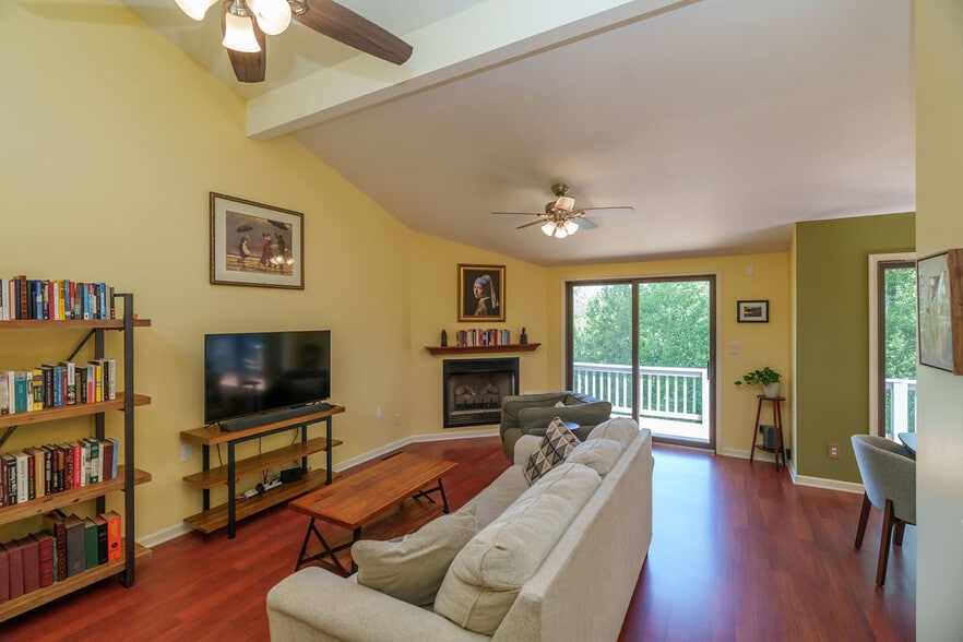 Building Photo - 4047 Amicus Rd