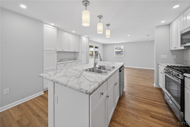 Building Photo - 101 Augusta Dr