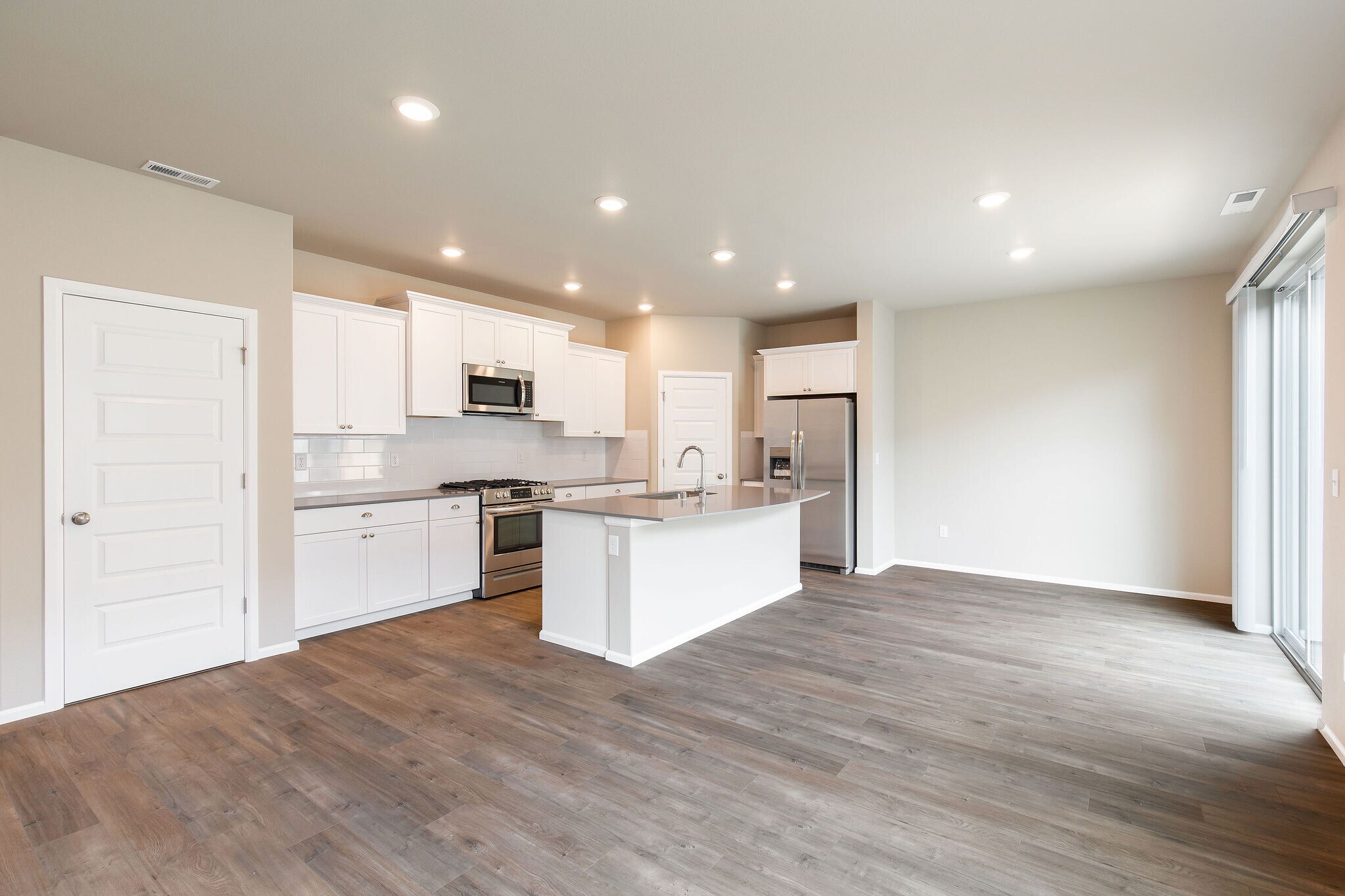 Building Photo - 3615 80th Ave NE