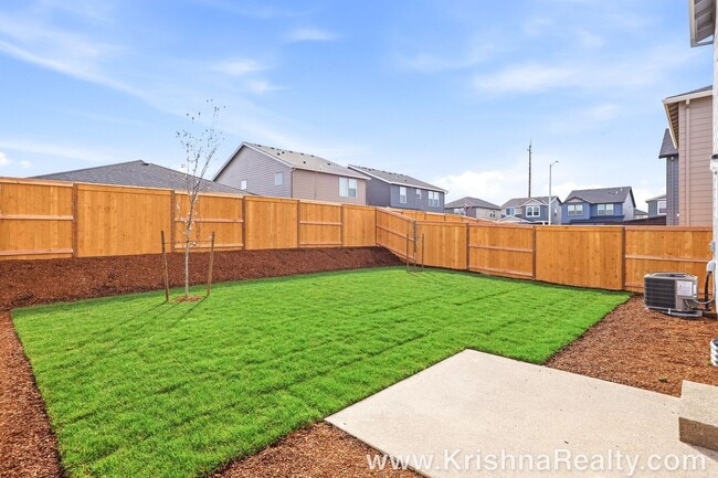 Building Photo - 5 BD | 3 BA | Brand New Construction | East Park Village | Salem Home!