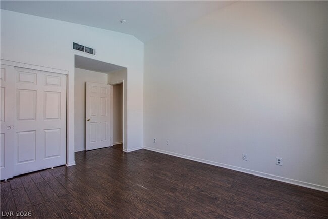 Building Photo - 7510 Isley Ave