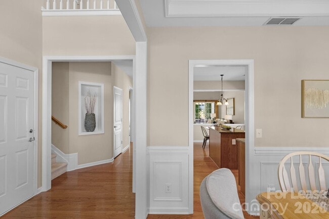 Building Photo - 2076 Belair Dr