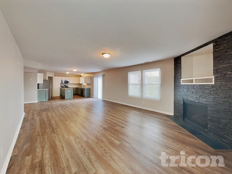 Building Photo - 7538 Mather Ln