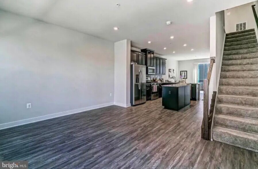 Building Photo - 2820 Arts Vista Blvd