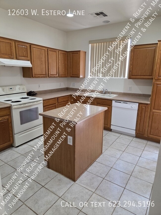 Building Photo - 12603 W Estero Ln