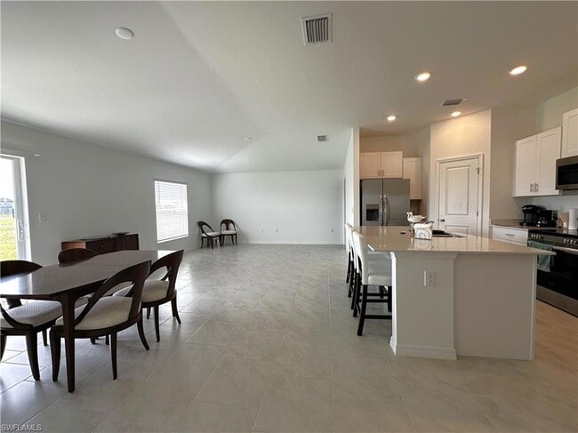 Building Photo - 17747 Paradiso Wy
