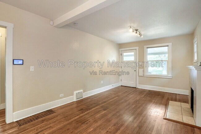 Building Photo - 3625 Vine St