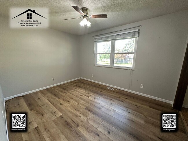 Building Photo - 402 Douglas Blvd