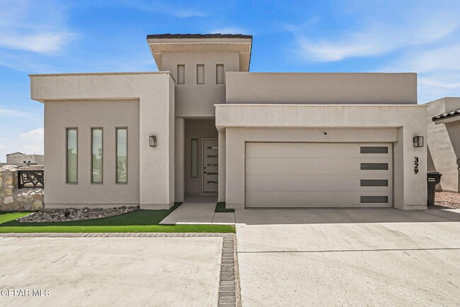 Building Photo - 329 Hector Porras Dr