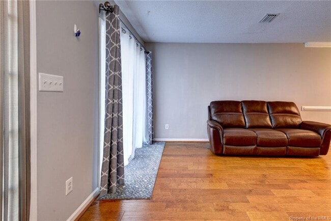 Building Photo - 1005 Settlement Dr