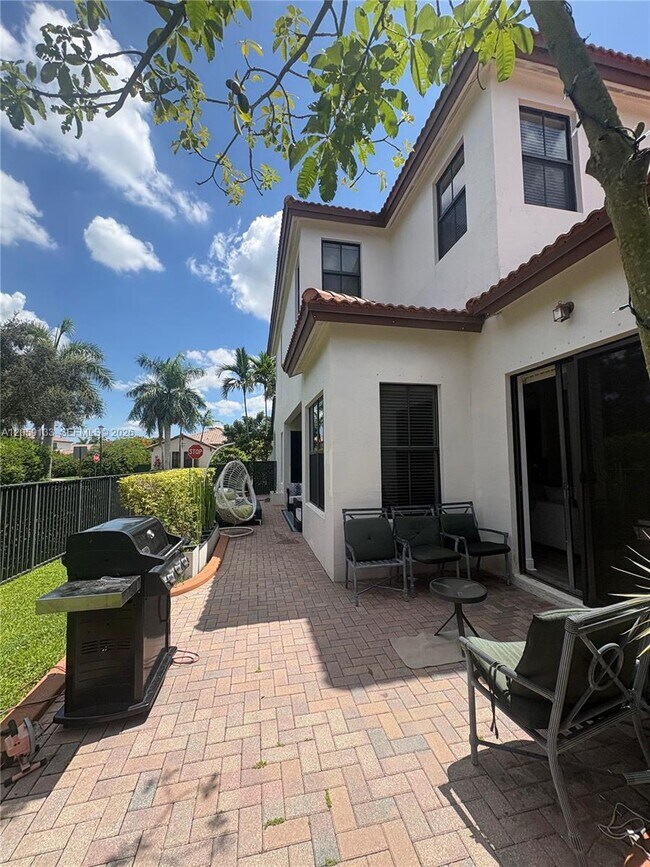 Building Photo - 8378 NW 39th Ct