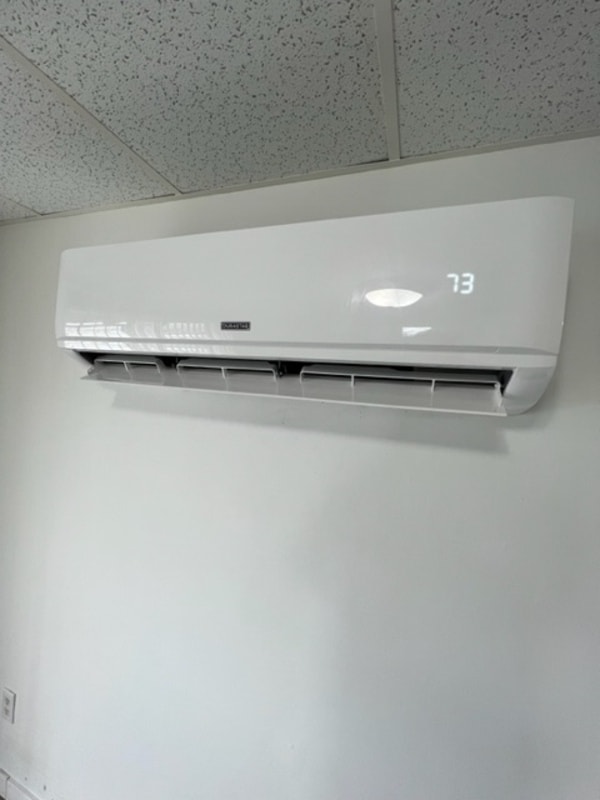 Building Photo - 206 S 4th St