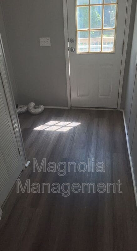 Building Photo - 7101 Mountain Rd