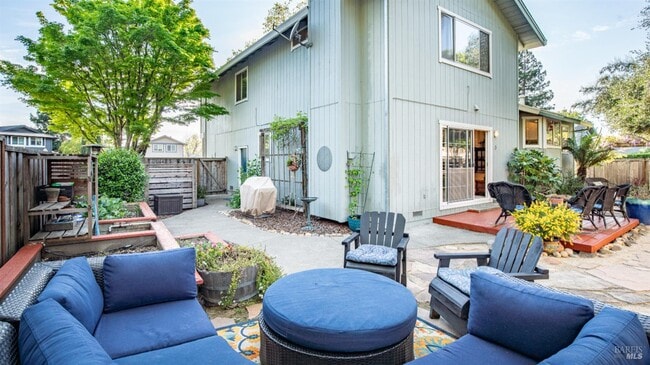 Building Photo - 5270 Arnica Way