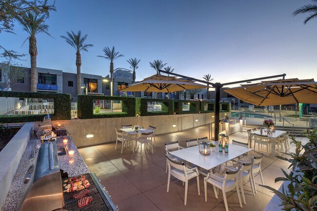 Building Photo - FULLY FURNISHED - JUHL - 2 BEDROOM 2 BATH WITH 2 PARKING SPACES