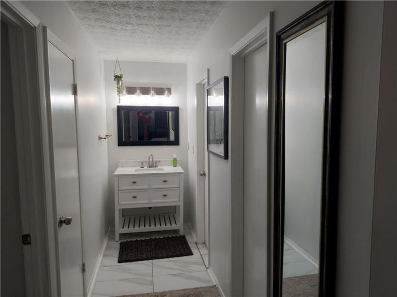 Building Photo - 1003 Dunbar Dr