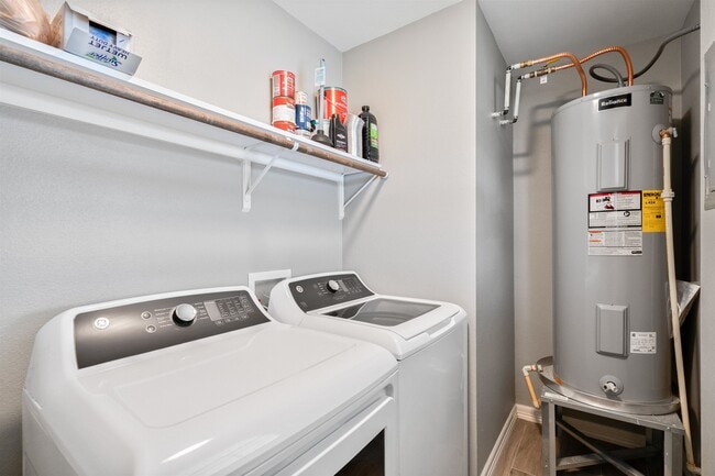 Building Photo - 1020 Tesoro Pass