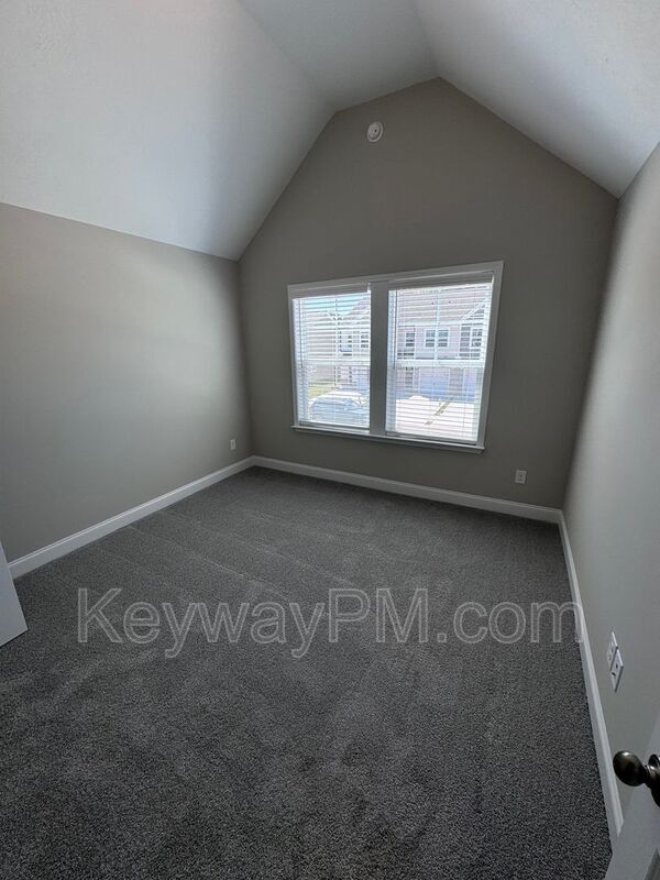 Building Photo - 2106 Denmark Ave SE