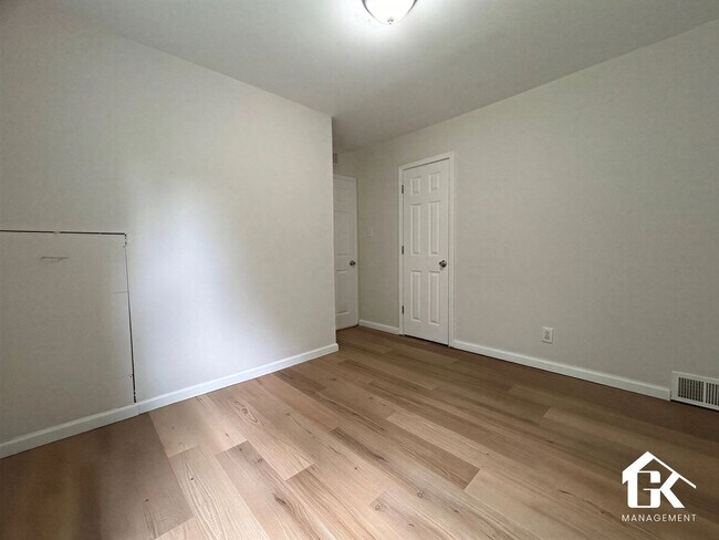 Building Photo - 17310 Fenton St
