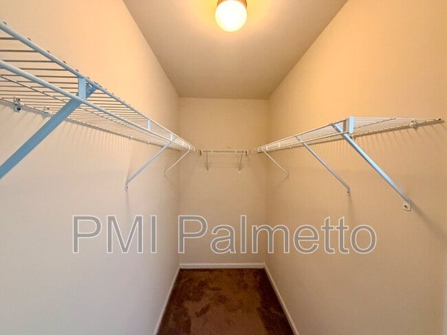 Building Photo - 141 Hay Meadow Ln